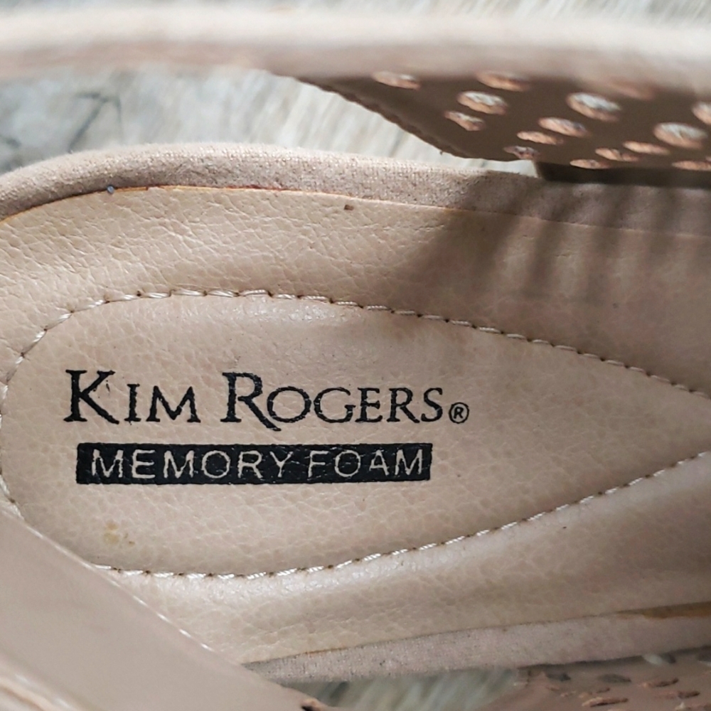 Kim Rogers Susie Sandals in Beige - Picture 6 of 11